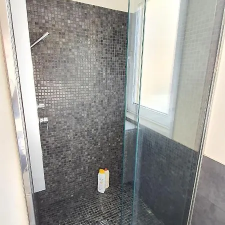 A 50 Metros Del Paseo Maritimo * A Coruna