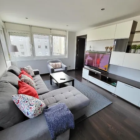 A 50 Metros Del Paseo Maritimo Apartment *