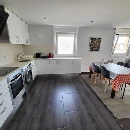 A 50 Metros Del Paseo Maritimo * A Coruna