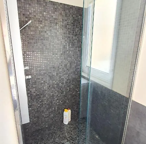 A 50 Metros Del Paseo Maritimo * 拉科鲁尼亚