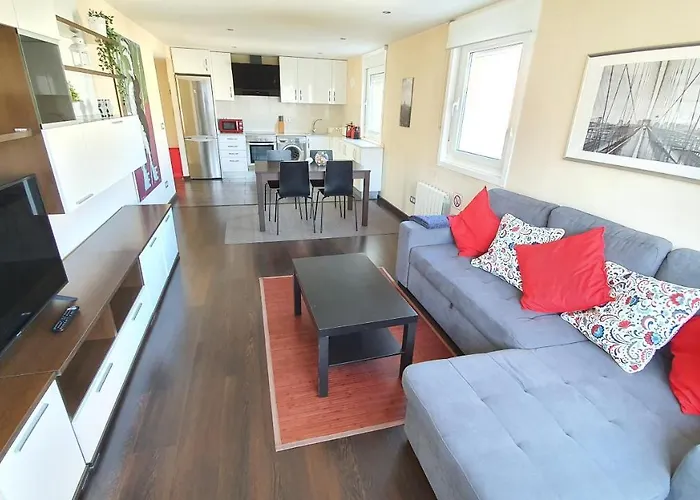 A 50 Metros Del Paseo Maritimo *