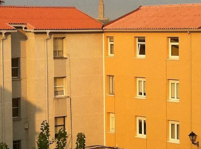 A 50 Metros Del Paseo Maritimo * 拉科鲁尼亚